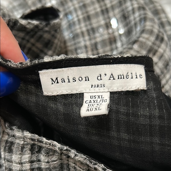 White and Blue Boxy Sequin Blouse - Picture 2 of 6